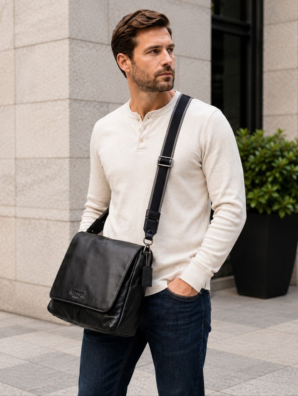 Coach 2012 Heritage Web Black Leather Messenger Bag. F70556.